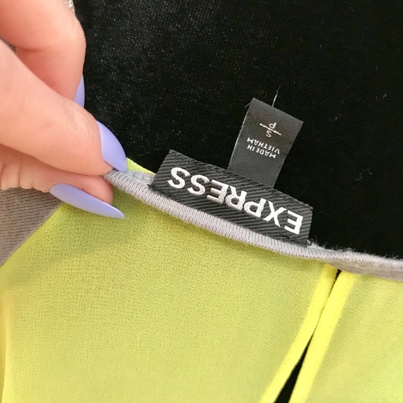 EXPRESS CHIFFON TEE - Picture 4 of 7